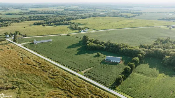 1563 Clayton AVE, Wayland, IA 52654