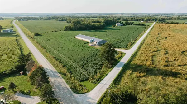 1563 Clayton AVE, Wayland, IA 52654