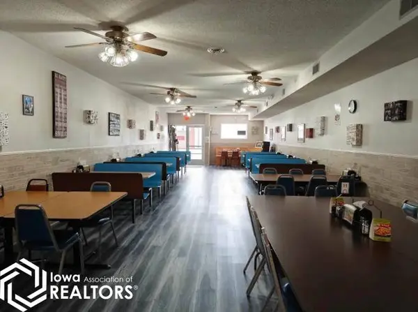 411 Main ST, La Porte City, IA 50651
