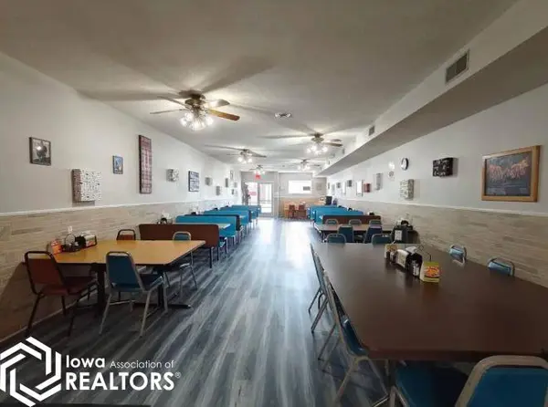 411 Main ST, La Porte City, IA 50651