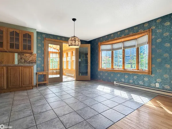 220 Main ST, Dumont, IA 50625
