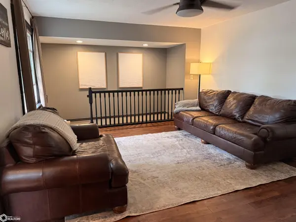 315 E 9Th ST, Carroll, IA 51401