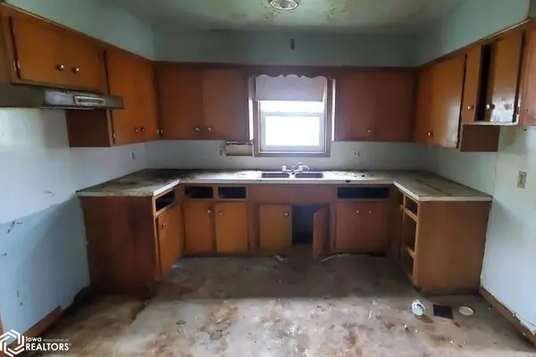 1418 14Th ST, Eldora, IA 50627