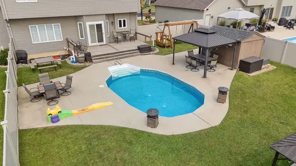 301 E 125th AVE, Crown Point, IN 46307