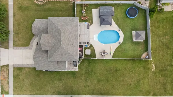 301 E 125th AVE, Crown Point, IN 46307