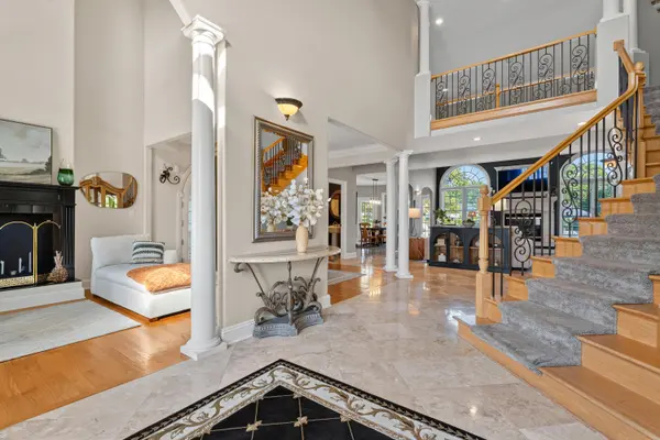9241 Ruth Court, St. John, IN 46373