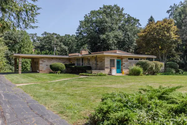 19 Greenacres, La Porte, IN 46350