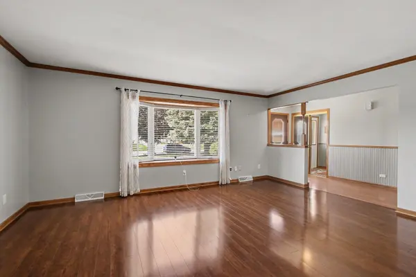 125 Mulberry Lane, Schererville, IN 46375