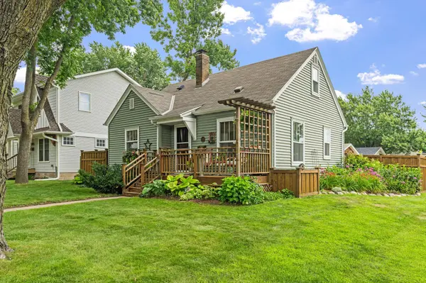 3253 Hampshire AVE S, Saint Louis Park, MN 55426