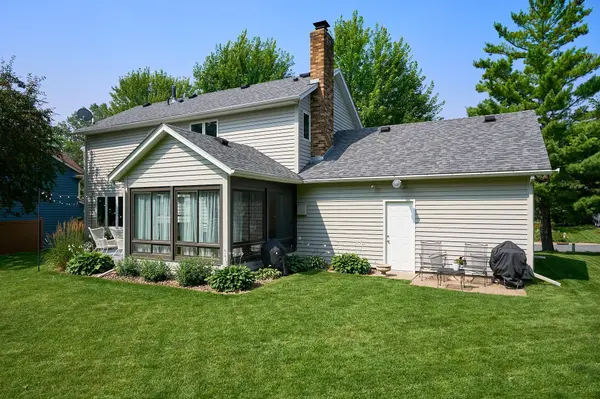4620 Orchid LN N, Plymouth, MN 55446