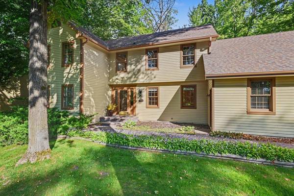 16920 5th AVE N, Plymouth, MN 55447