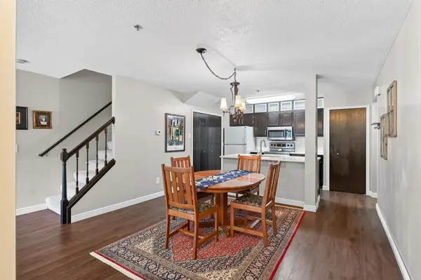 2566 Lockwood DR #65, Mendota Heights, MN 55120
