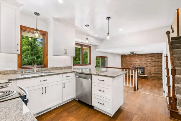1086 Carlton DR, Shoreview, MN 55126