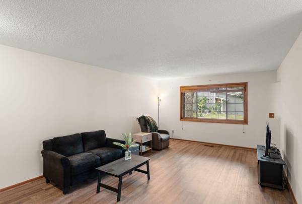4100 3rd ST NE #103, Columbia Heights, MN 55421