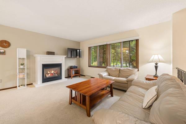 899 Lawnview AVE, Shoreview, MN 55126