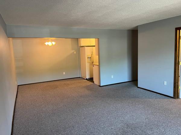 4371 Wilshire BLVD #305, Mound, MN 55364