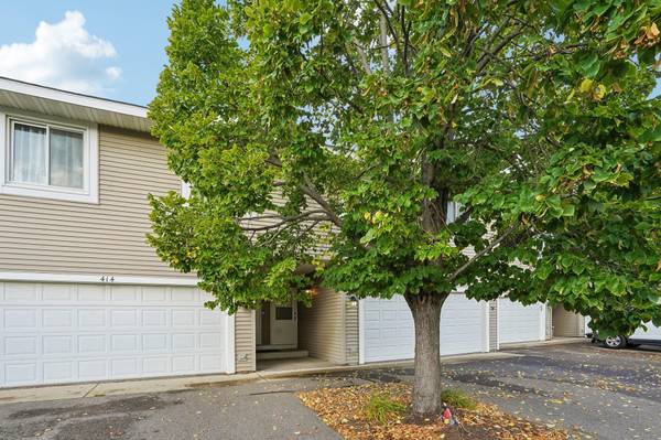 412 Whispering River LN, Farmington, MN 55024