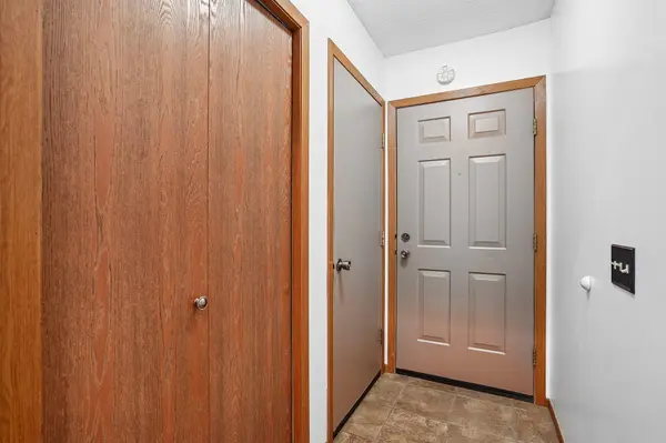 412 Whispering River LN, Farmington, MN 55024