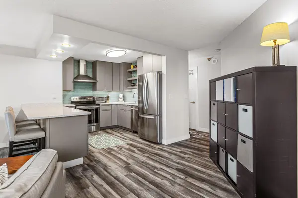 78 10th ST E #2910, Saint Paul, MN 55101
