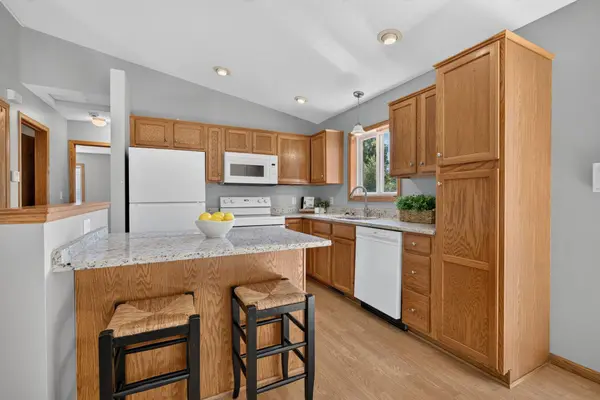 5920 Belfry LN NW, Rochester, MN 55901