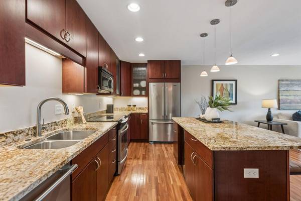3150 Excelsior BLVD #401, Minneapolis, MN 55416