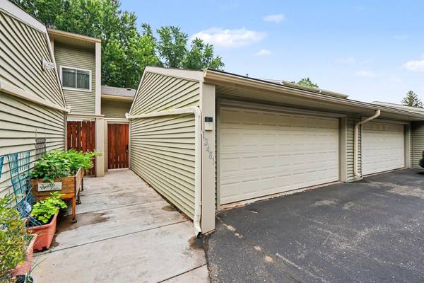 12481 Drake ST NW, Coon Rapids, MN 55448