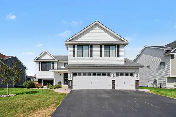 17833 Essex LN, Lakeville, MN 55044