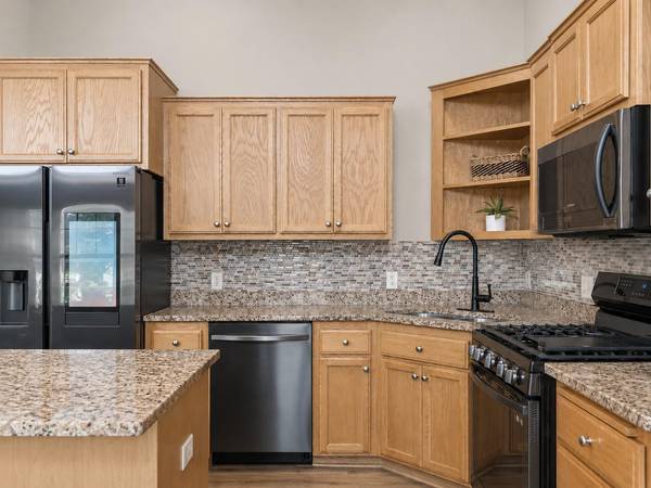 11631 Prospect Curve, Woodbury, MN 55129