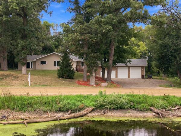 20840 Hidden Ponds DR, Rogers, MN 55374