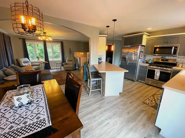 1004 2nd ST SE, Kasson, MN 55944