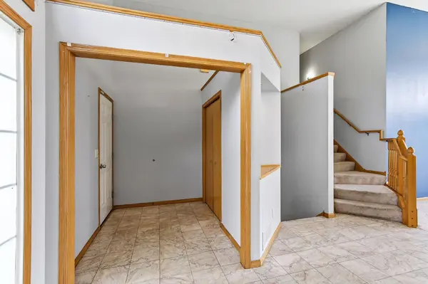 8837 Carriage Hill PL, Savage, MN 55378