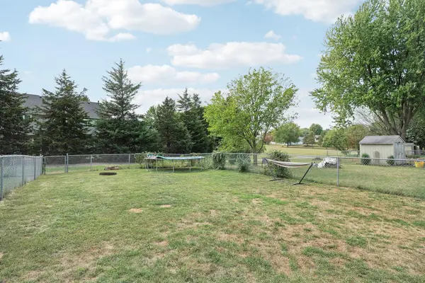 301 Cari Park LN, Hastings, MN 55033