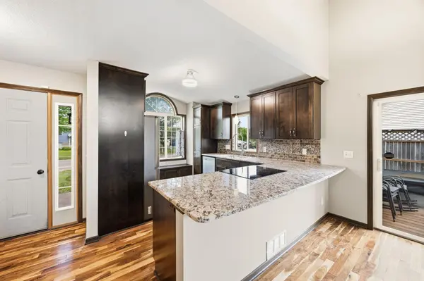 4442 Eakern CIR NE, Monticello, MN 55362