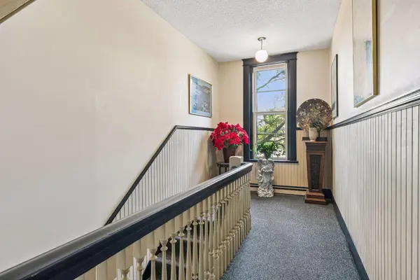 505 Selby AVE #11, Saint Paul, MN 55102