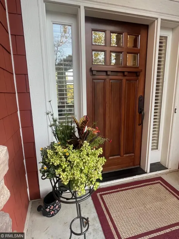 7201 Howard LN, Eden Prairie, MN 55346