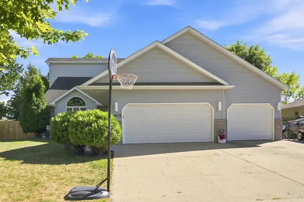 1975 29th Street CIR S, Moorhead, MN 56560