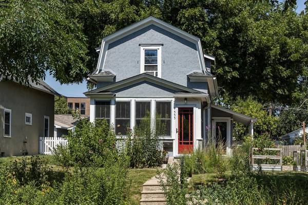 1555 Almond AVE, Saint Paul, MN 55108