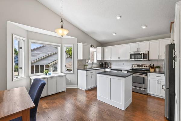 13755 94th AVE N, Maple Grove, MN 55369
