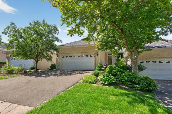 370 Mendota RD W, West Saint Paul, MN 55118