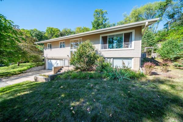 359 Riverview Heights DR NE, Rochester, MN 55906