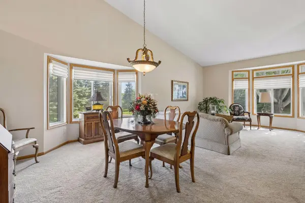 13323 Glenhaven CT, Apple Valley, MN 55124