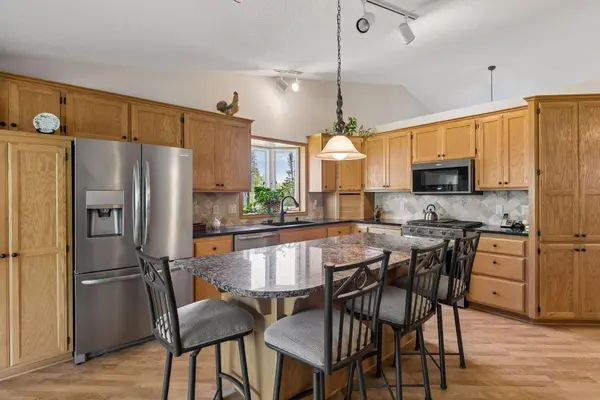 13323 Glenhaven CT, Apple Valley, MN 55124