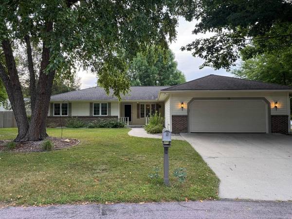 15 Caroletta CT, Mankato, MN 56001