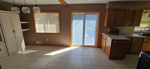 1722 14 1/2 ST S, Fargo, ND 58103
