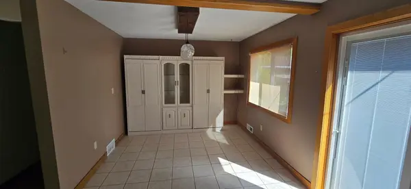 1722 14 1/2 ST S, Fargo, ND 58103