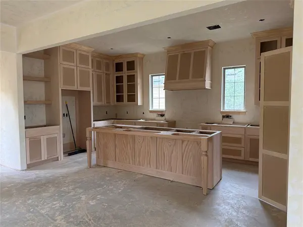 10800 NW 24th CIR, Yukon, OK 73099
