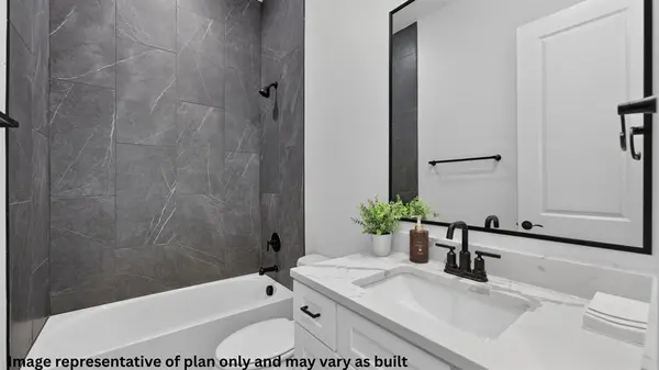 8817 Hidden Meadow DR, Edmond, OK 73007