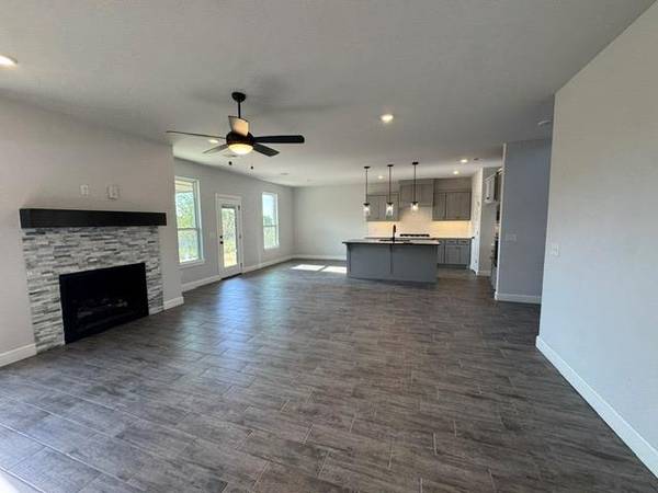 1313 Lighthorsemen WAY, Choctaw, OK 73020