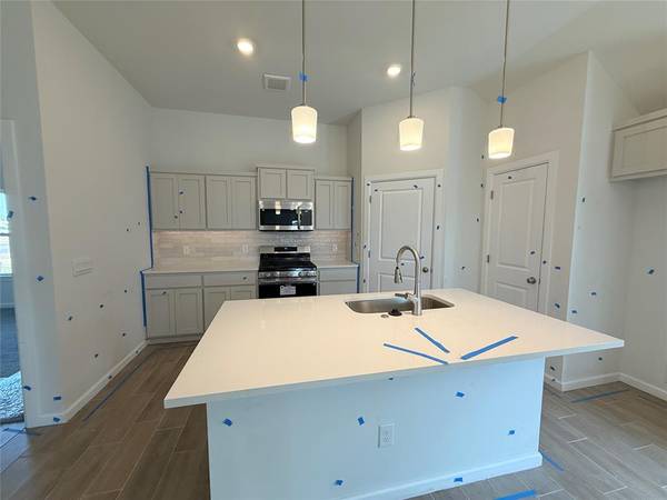 13904 Mondello LN, Oklahoma City, OK 73170