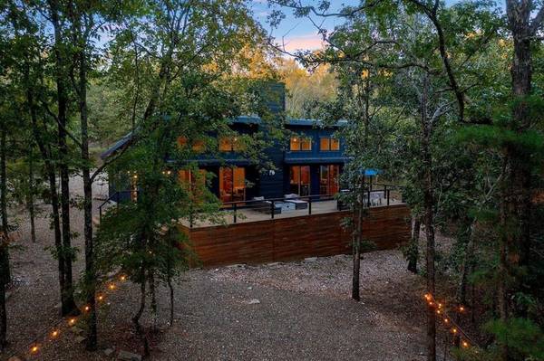 639 Woodland Hills TRL, Broken Bow, OK 74728